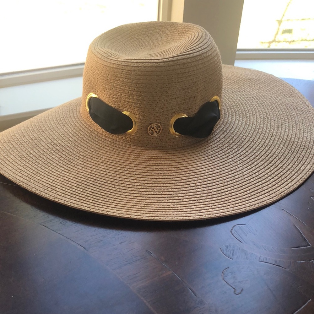 New Sun Hat Adrienne Vittadini
